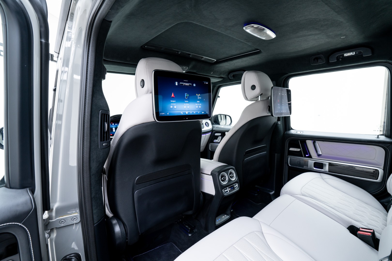 2025 MERCEDES BENZ G63 AMG GCC |  FULL CARBON | DOUBLE NIGHT PACKAGE 